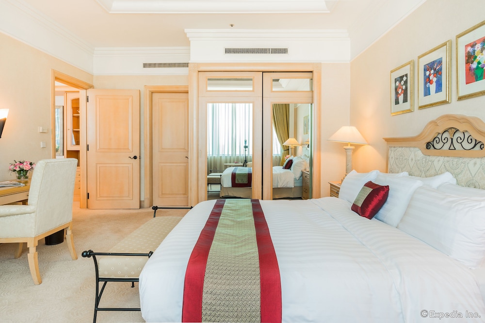 Hanoi Daewoo Hotel 28/84