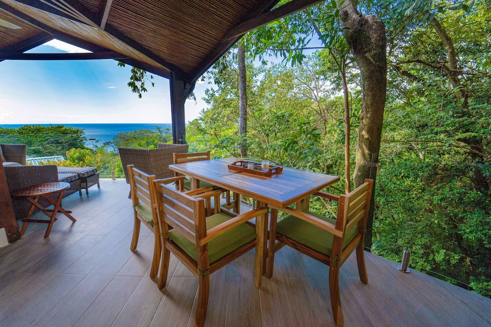 Tulemar Resort 73/77