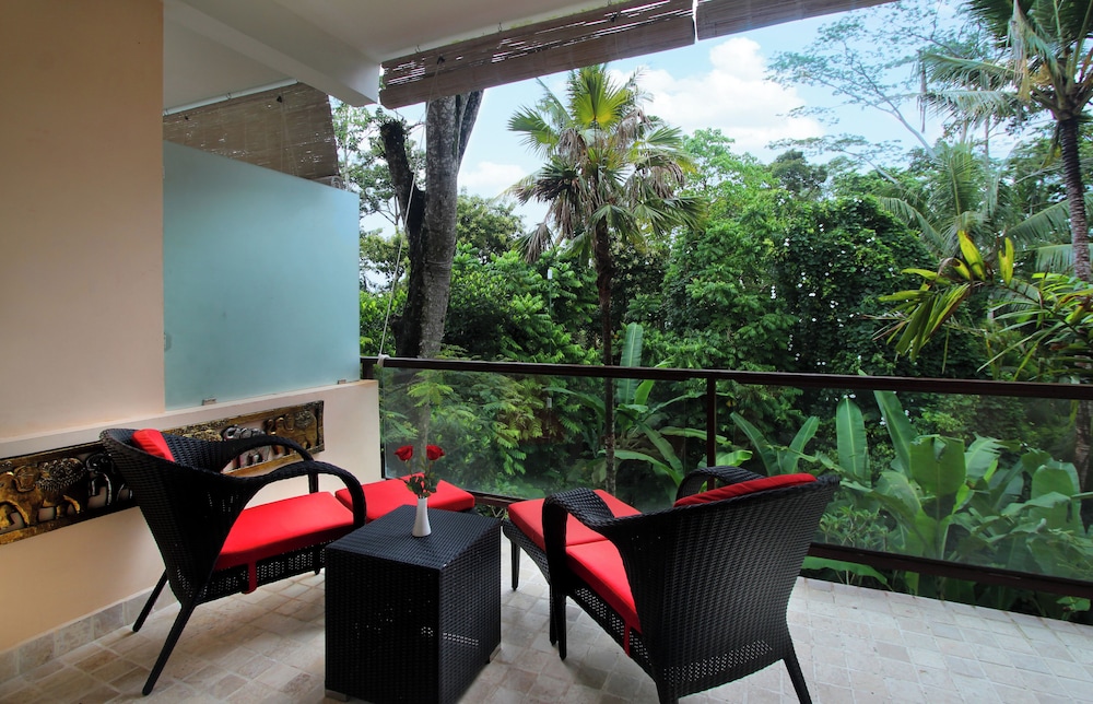 Jungle Retreat By Kupu Kupu Barong 33/50