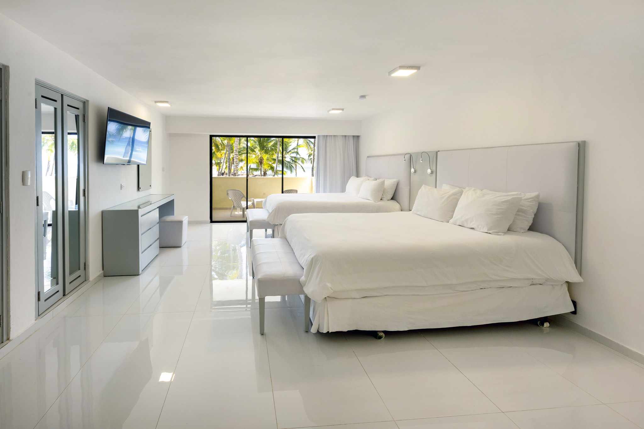 Garden, Superior, Queen Bed، Viva Dominicus Beach by Wyndham, A Trademark All Inclusive 3/3