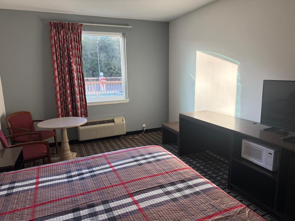 Regency Inn 36/59