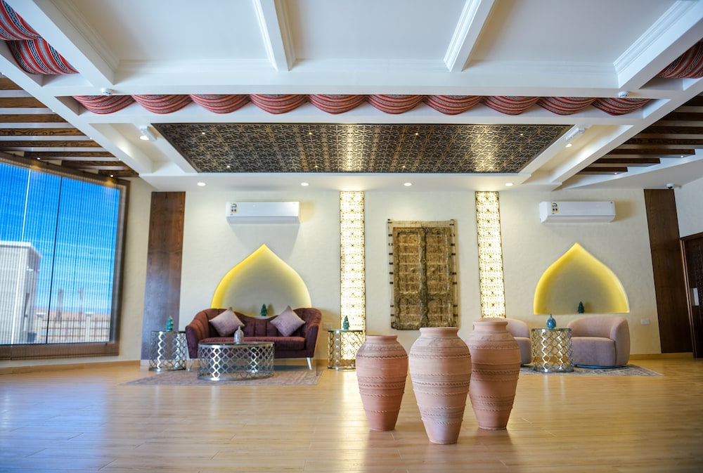 Arabian Nights Resort & Spa 10/21