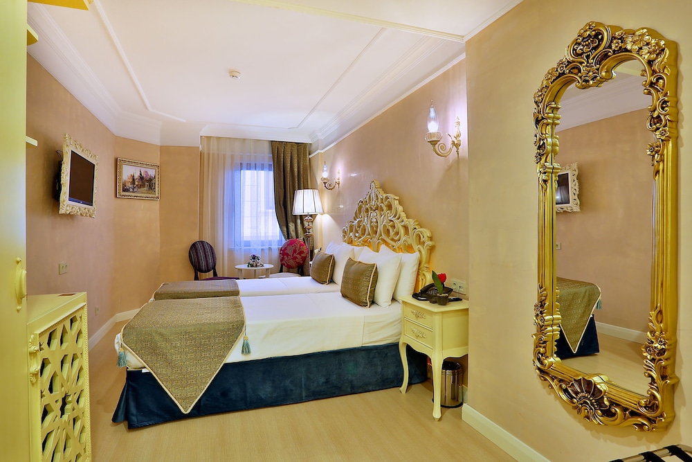 EDIBE SULTAN HOTEL 7/37