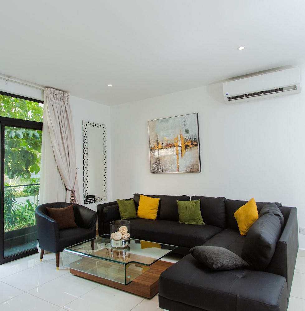 Accra Luxury Apartments at The Gardens 32/50