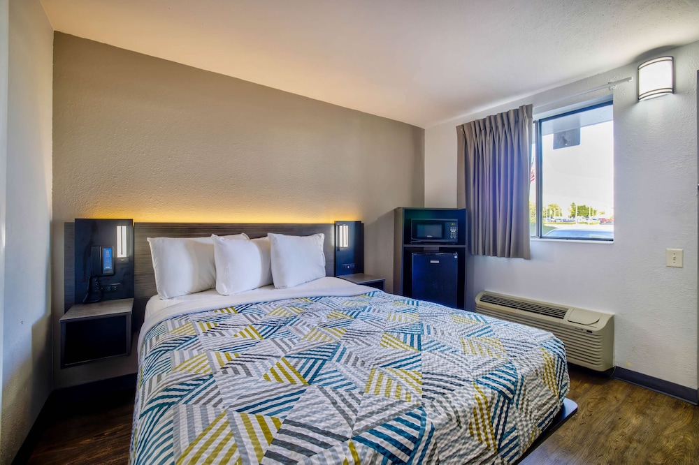Motel6 Jackson, MS 23/61