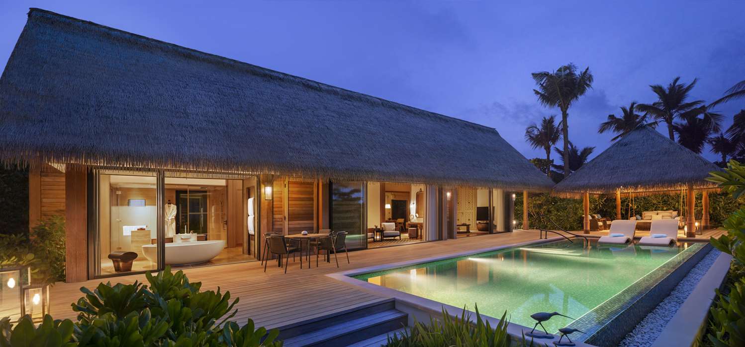 Grand, Beach Villa, King Bed, with Pool