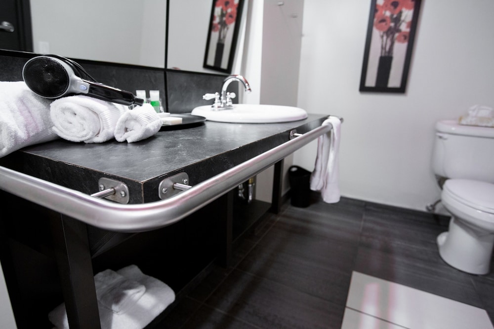 Grand Times Hotel Quebec City Airport 49/60