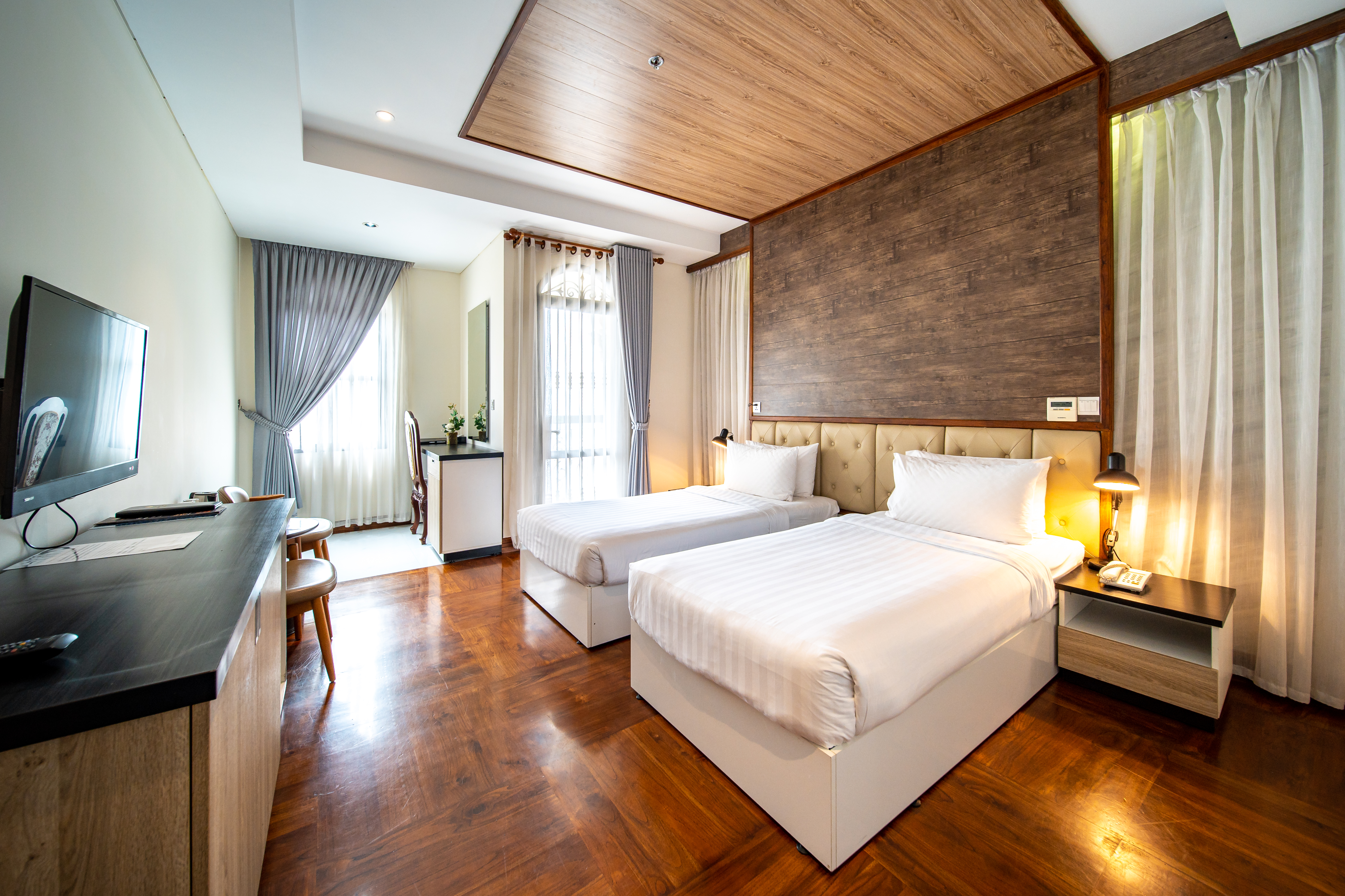 Deluxe, Twin Beds, LCS Hotel & Apartment 2/3