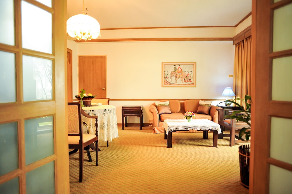 Kahavadi Chiang Rai, Curio Collection by Hilton 30/50