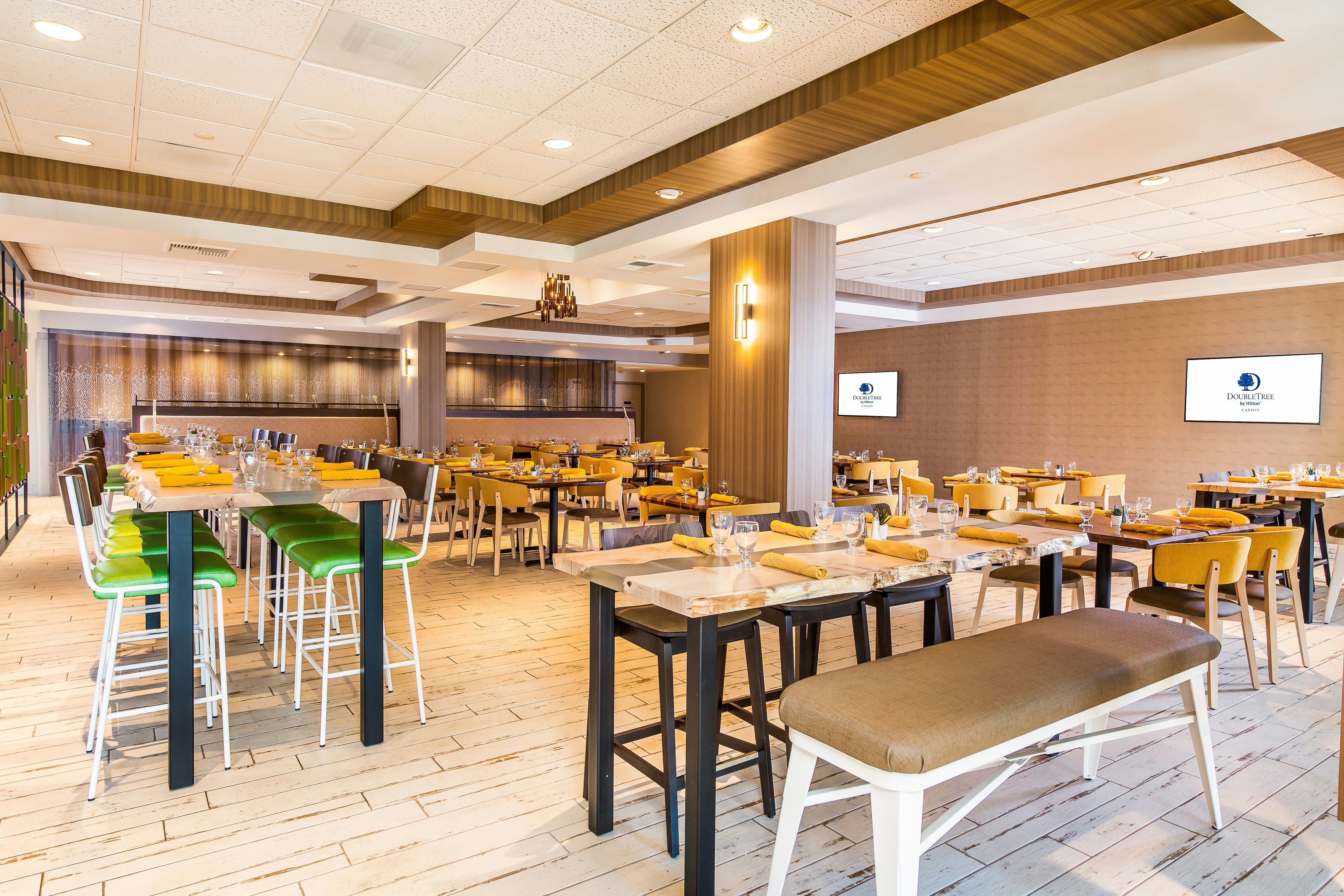 DoubleTree by Hilton Hotel Carson CA 52/84