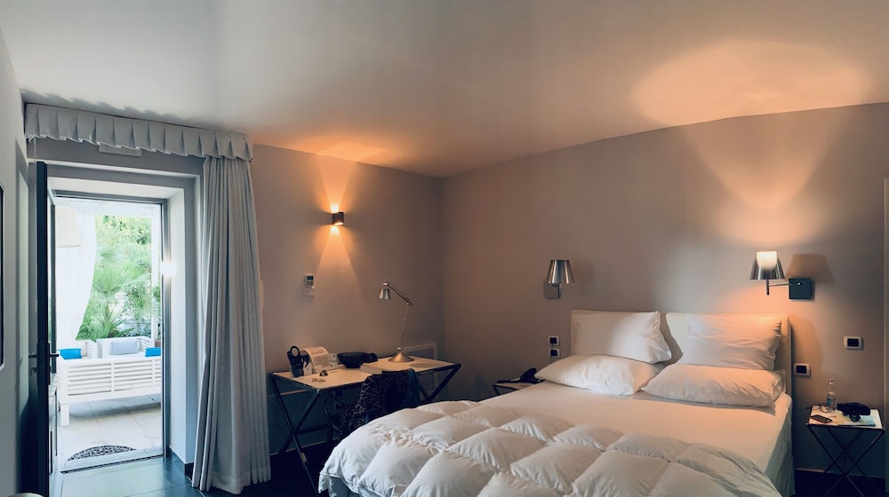 La Suite Hotel Spa X 17/50