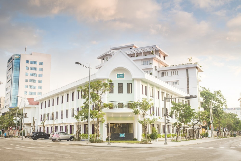 Emm Hotel Hue in HUE