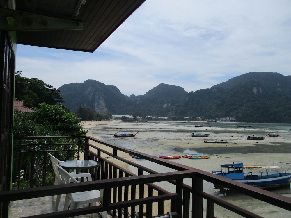 Phi Phi Green House 33/49