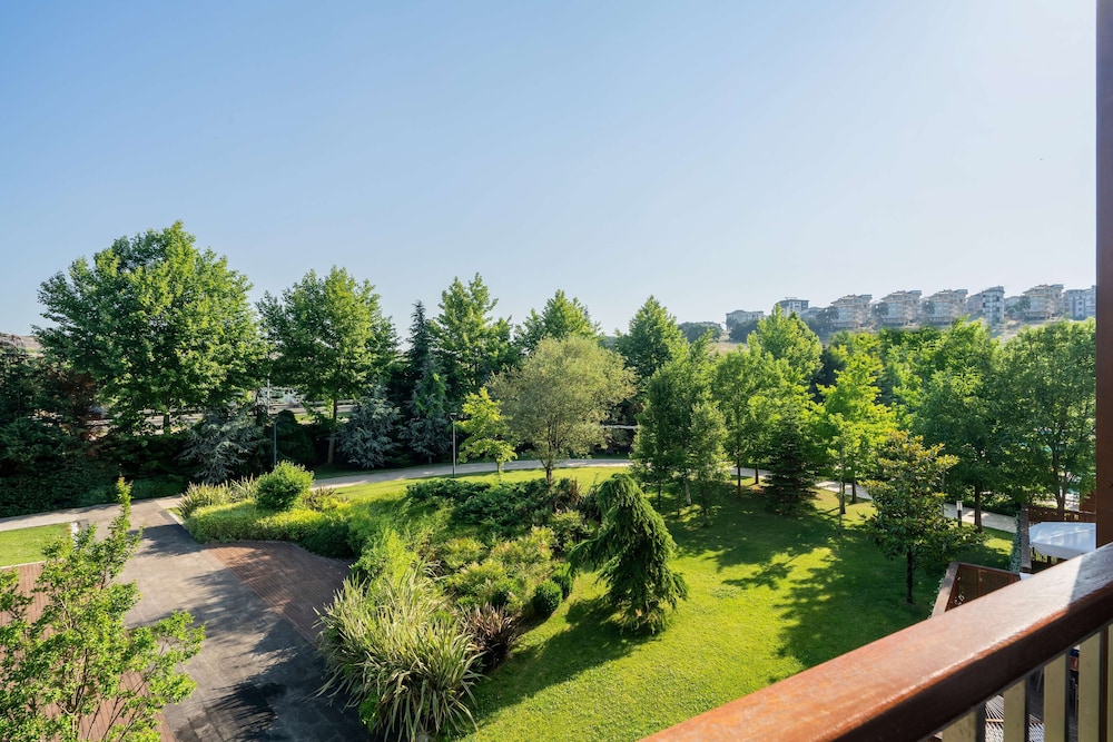 Radisson Blu Hotel And Spa Istanbul Tuzla 76/81