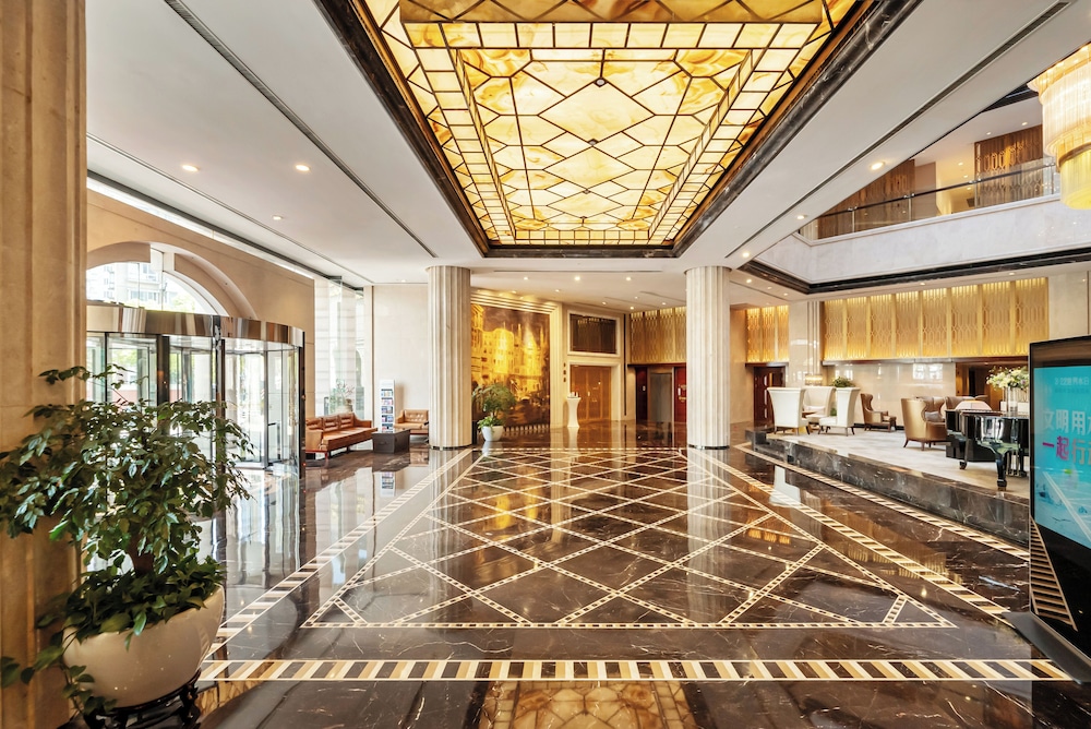 Guangdong Hotel Shanghai 9/38