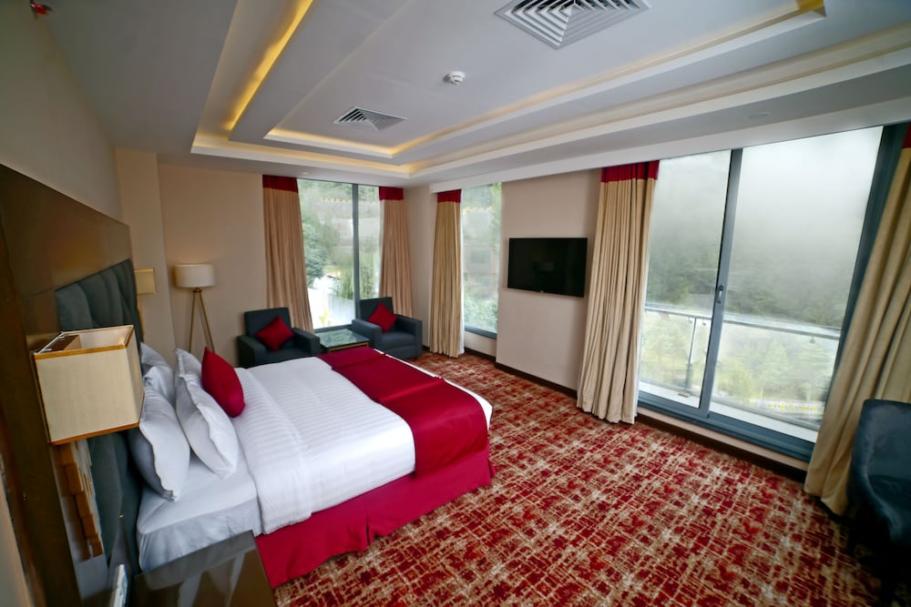 Ramada by Wyndham Murree Lower Topa Resort 33/87