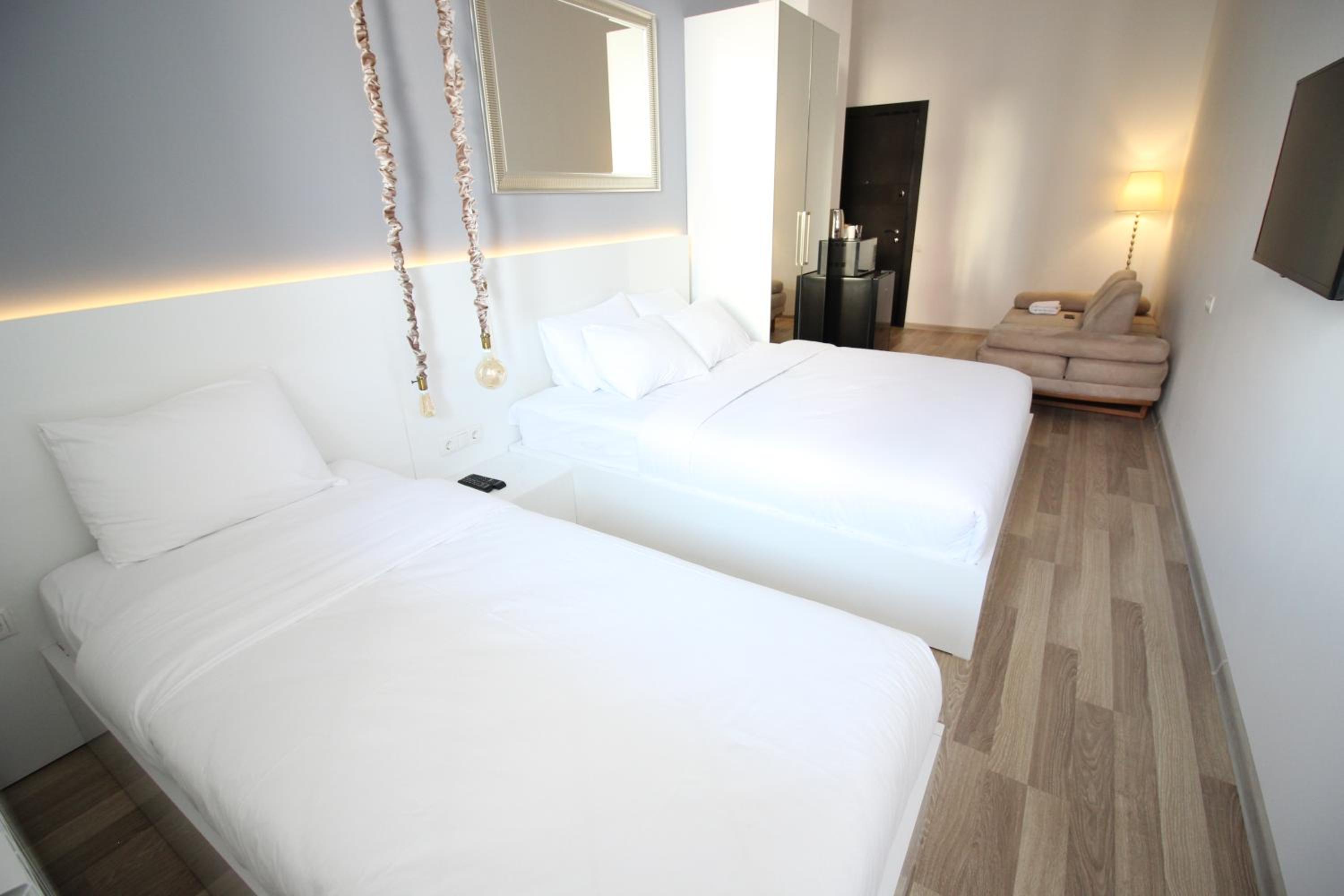 Room, Triple, Private Bathroom