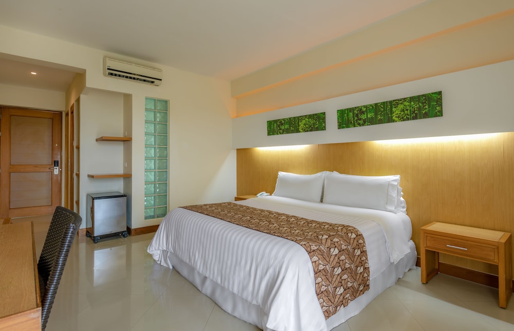 Ghl Relax Hotel El Puente 12/60