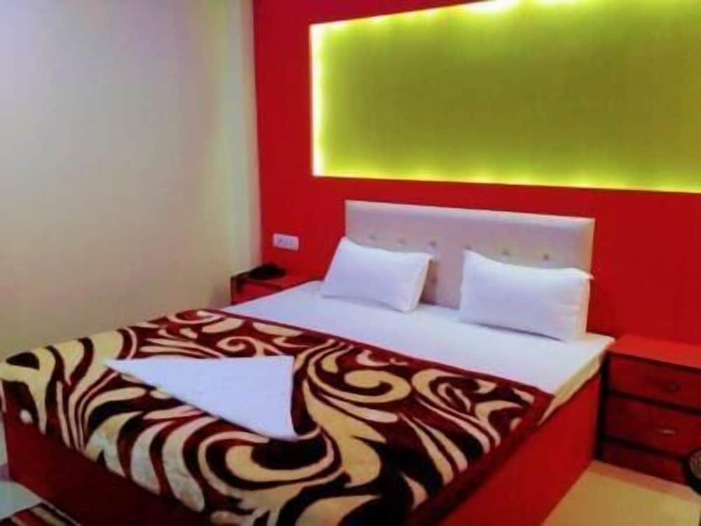 Hotel Utsav Residency 13/37