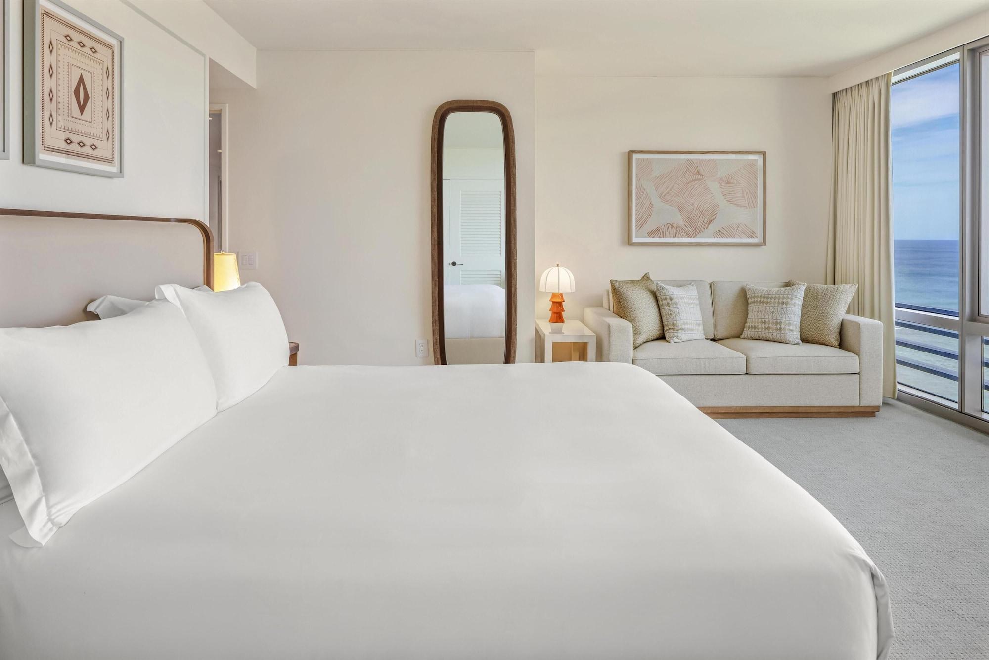 3 Bedrooms, Renovated, Premium, Suite, Ocean Front