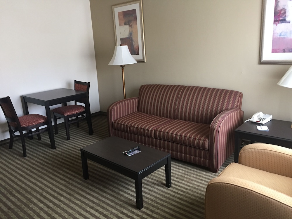 Quality Inn & Suites Indiana South 34/48