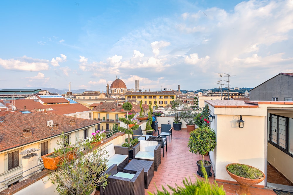 Hotel Bijou Roof Terrace 45/49