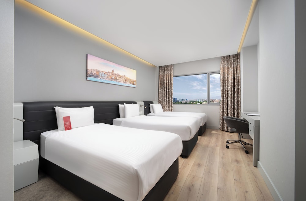 Standard, Triple, 3 Beds, City View