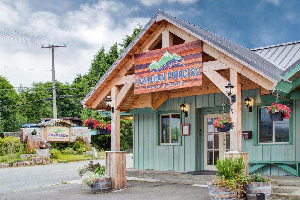 Canadian Princess Lodge in UCLUELET - BC