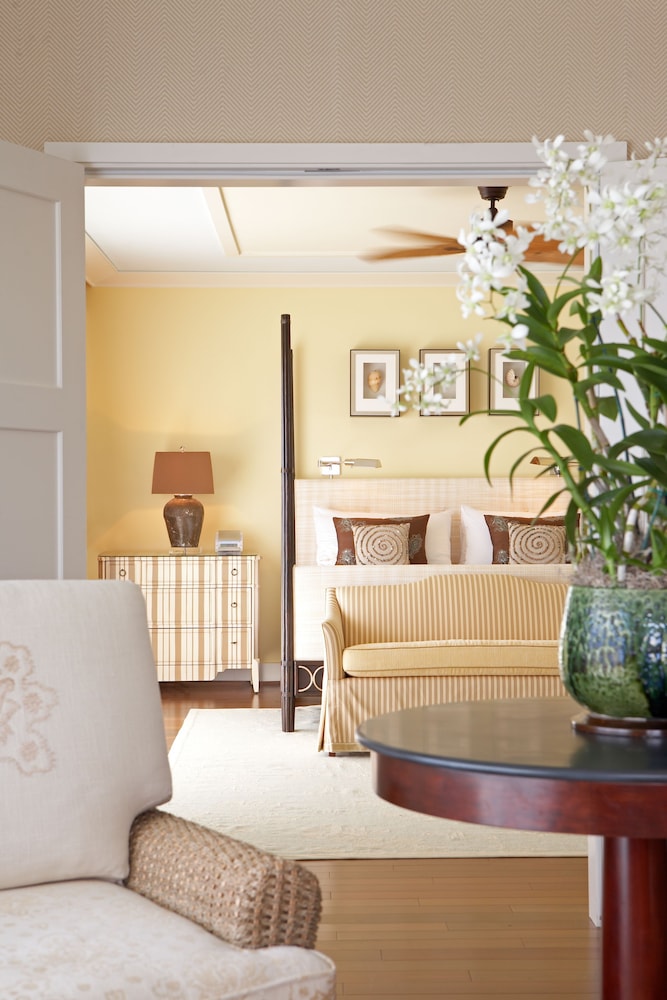 The Kahala Hotel and Resort 6/80