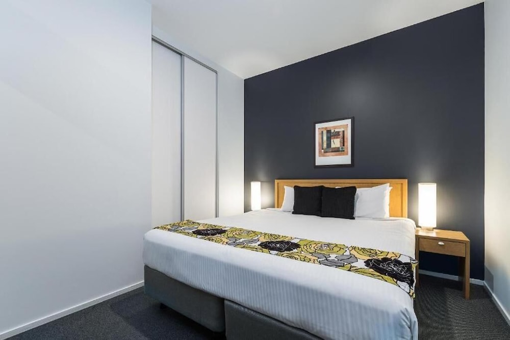 2 BEDROOMS, APARTMENT