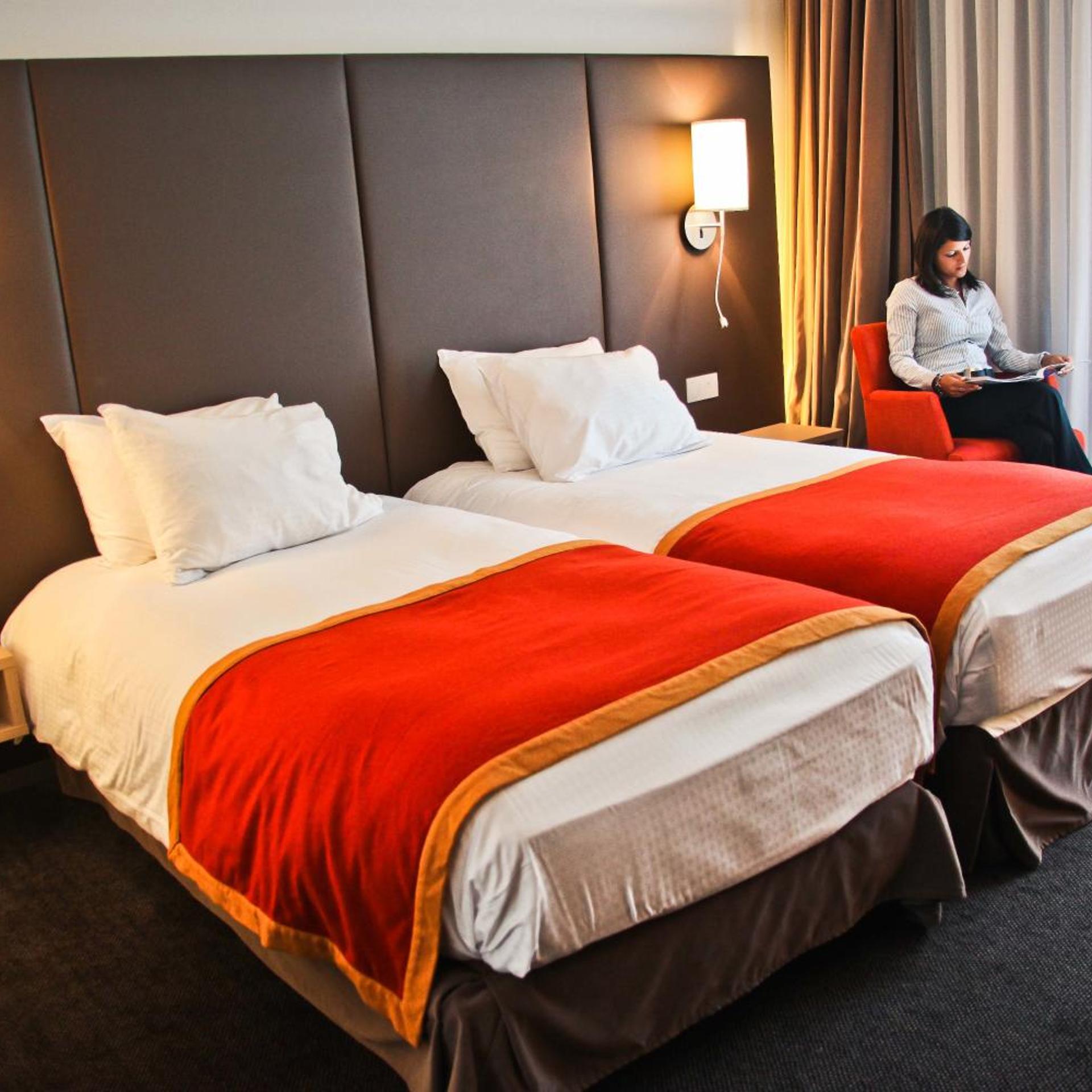 غرفة بسرير فردي، Hotel De La Source 2/2