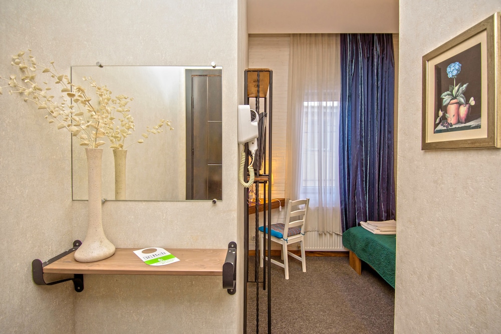 Hotel Beli 49/50