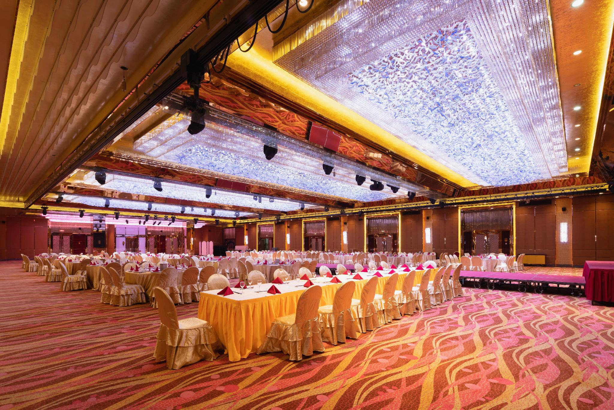 Zhongyang Goldnugget Hotel 12/23
