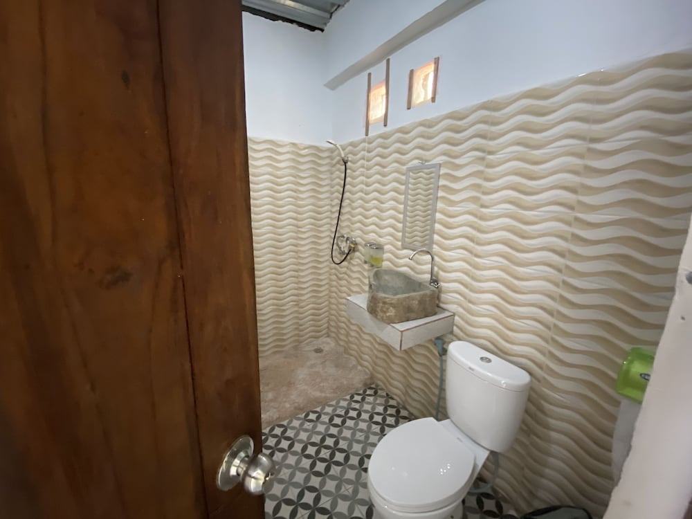Pesona Restaurant And Room 27/29