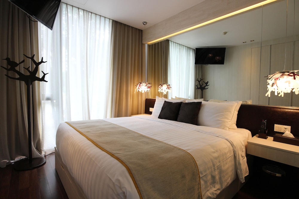 ST Residences Novena 5/38