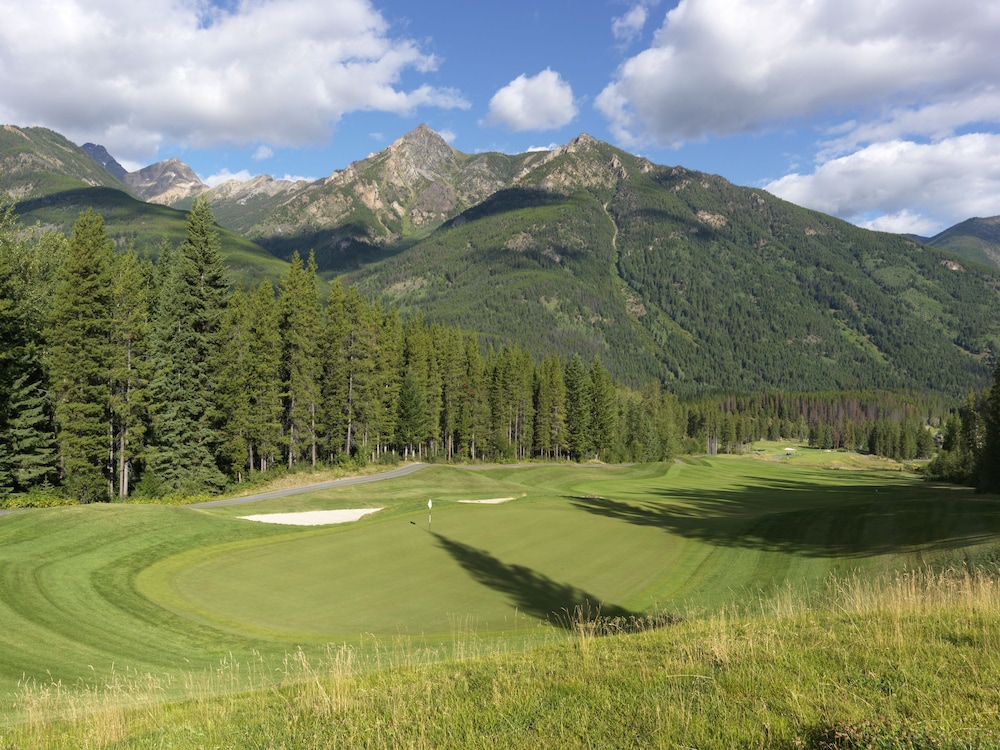 Panorama Mountain Resort Pine Inn 52/57