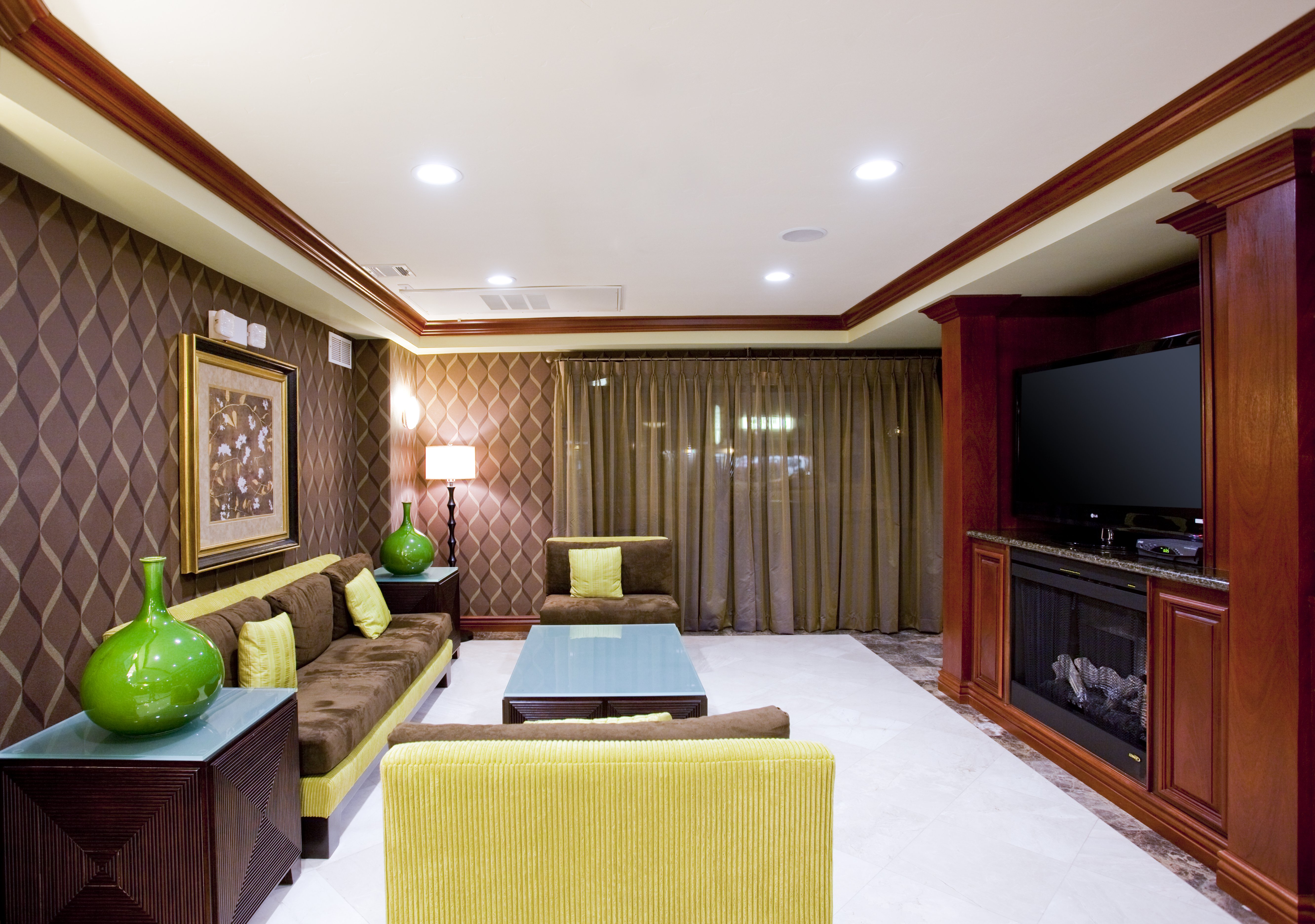 Holiday Inn Express Hotel And Suites Woodland Hills 39/52