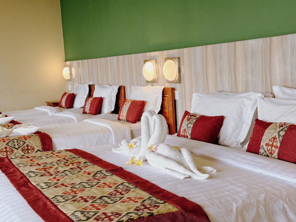 COMFORT, QUADRUPLE, MULTIPLE BEDS