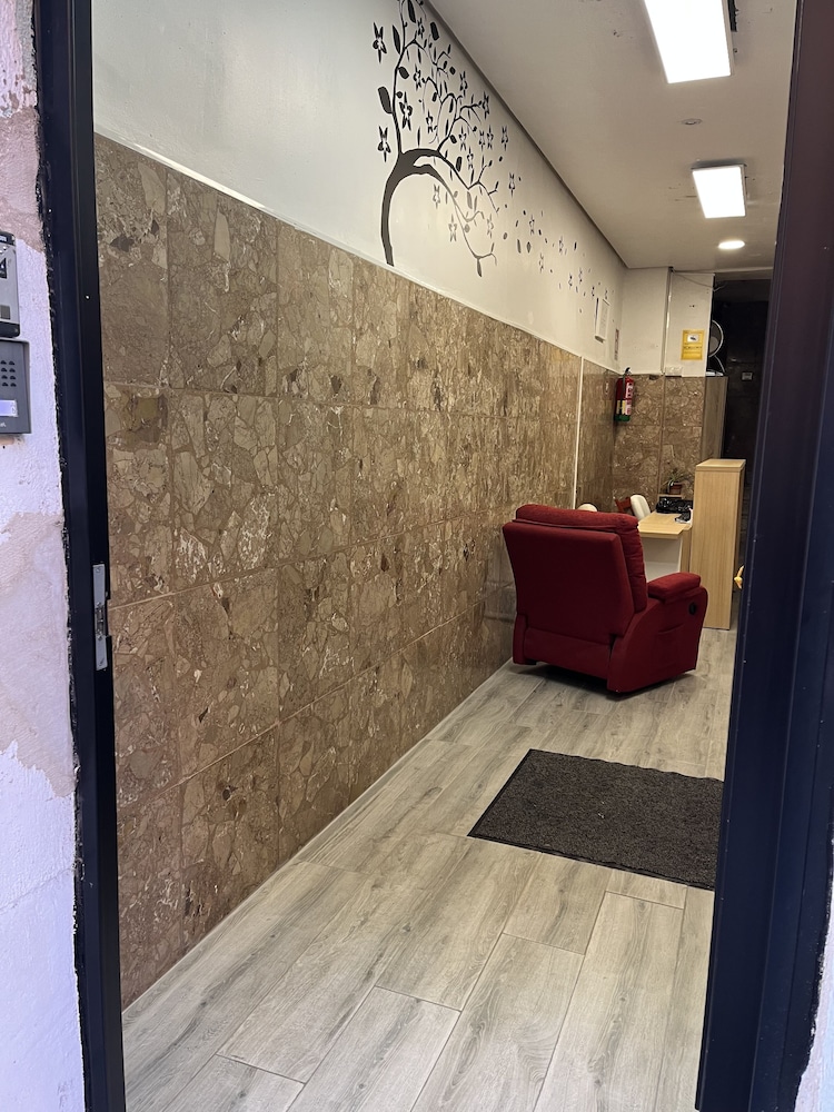 Hostel Almansa 16/50