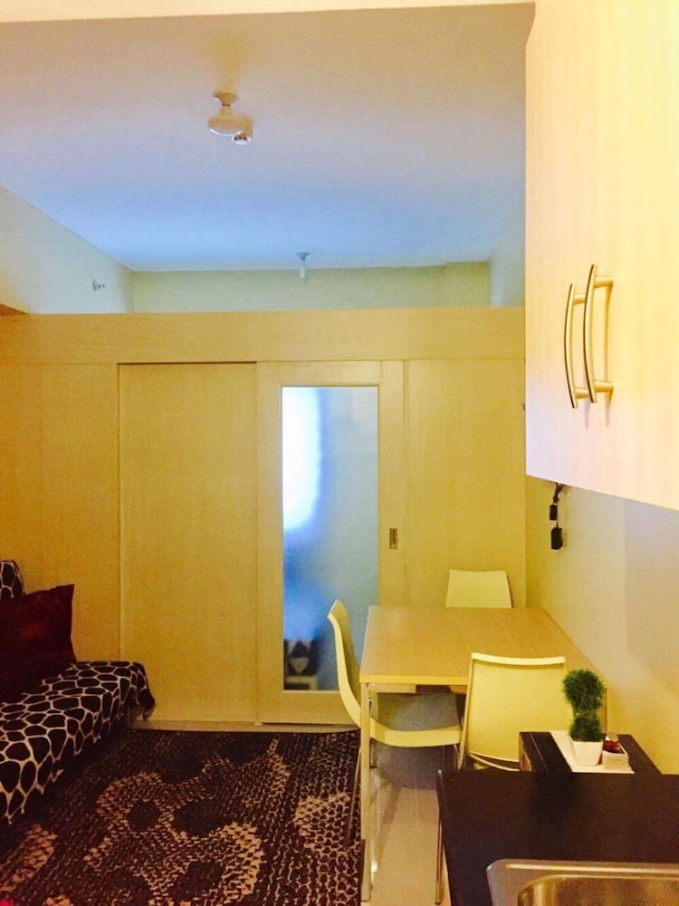 Light Residences - One Bedroom Condo Unit 19/19