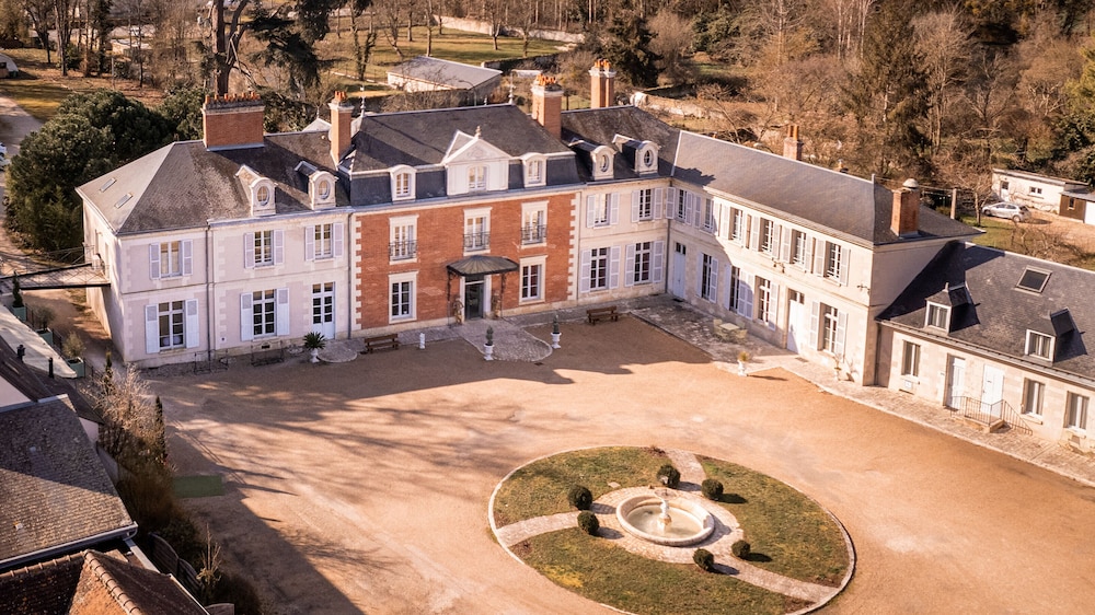 Hotel the Originals Domaine Des Thomeaux 47/50