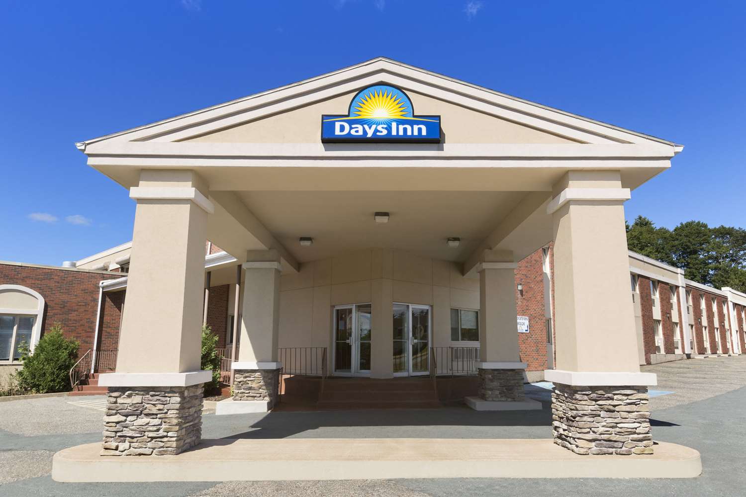 Days Inn by Wyndham Bridgewater Conference Center 4/40