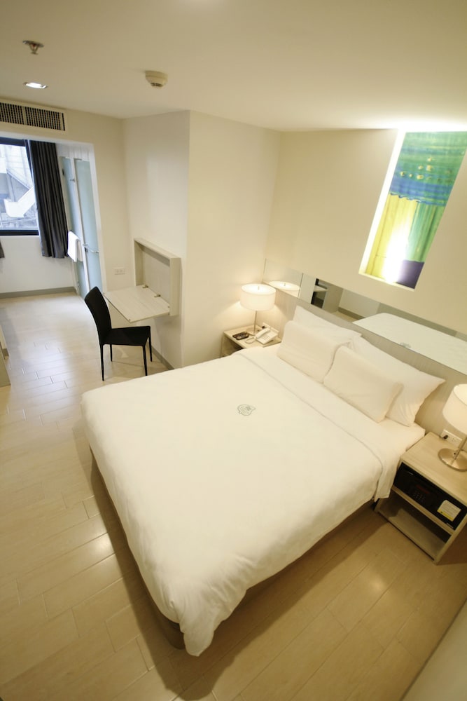 Go Hotels Ortigas Center 30/68