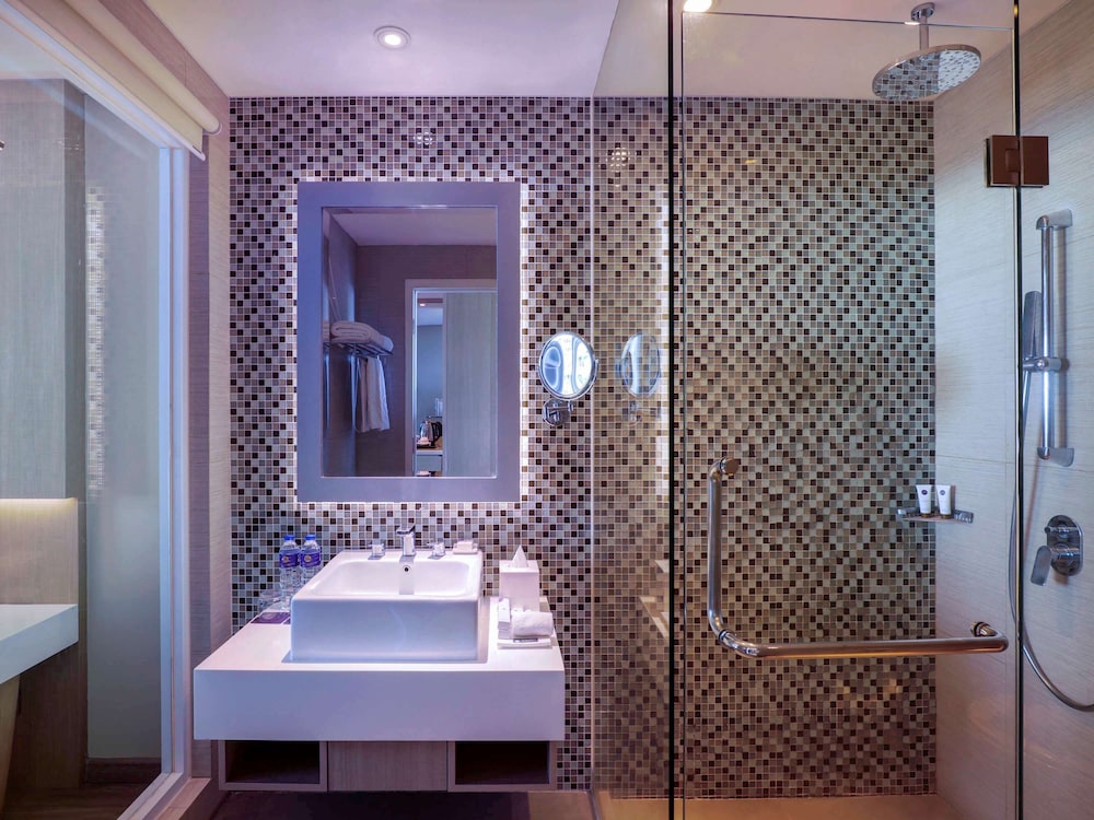 Grand Mercure Bandung Setiabudi 17/71