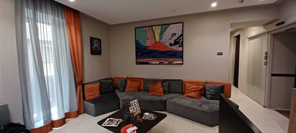 Neapolis Lifestyle 38/59