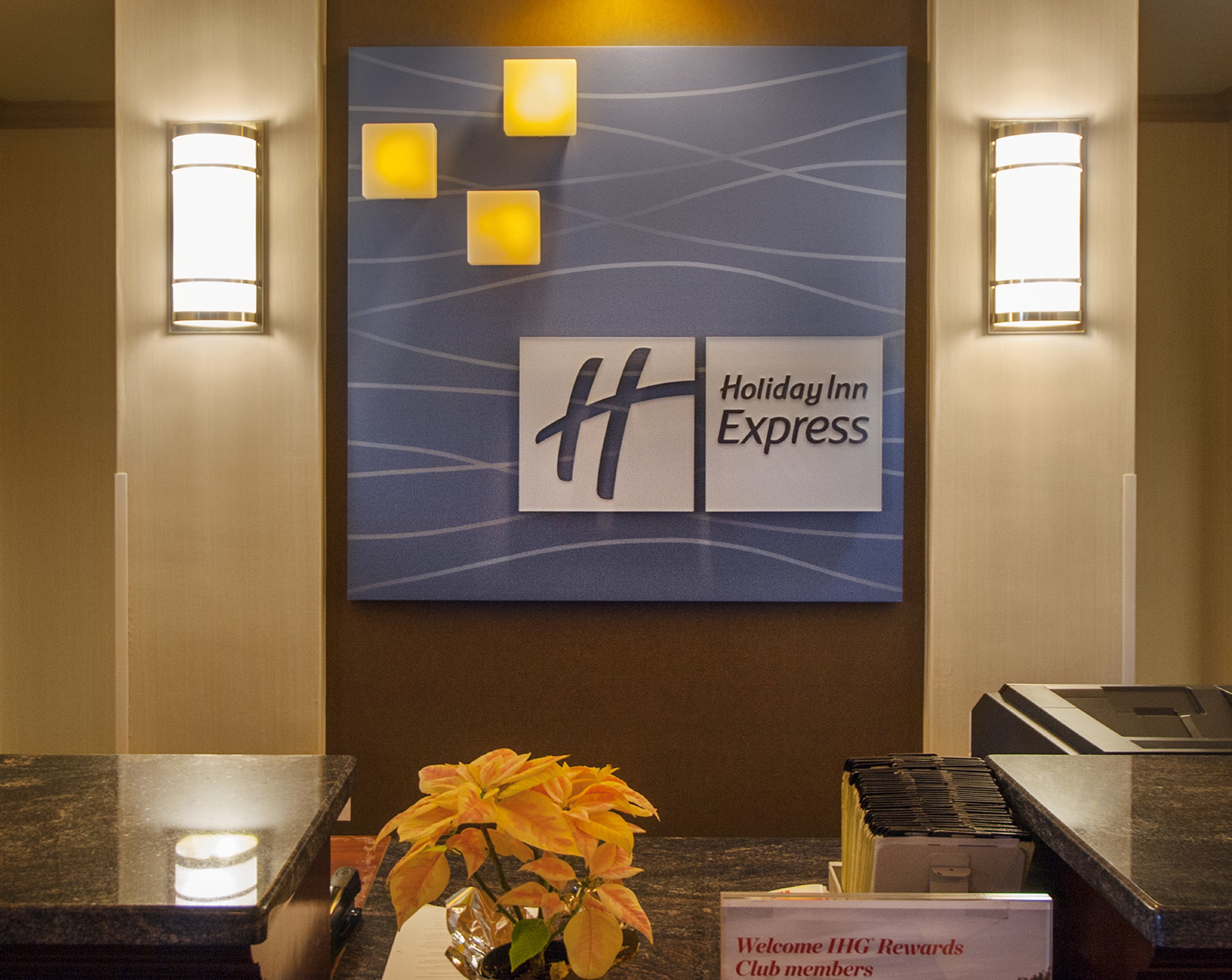 Holiday Inn Express Hotel Suites Buffalo Airport 26/58