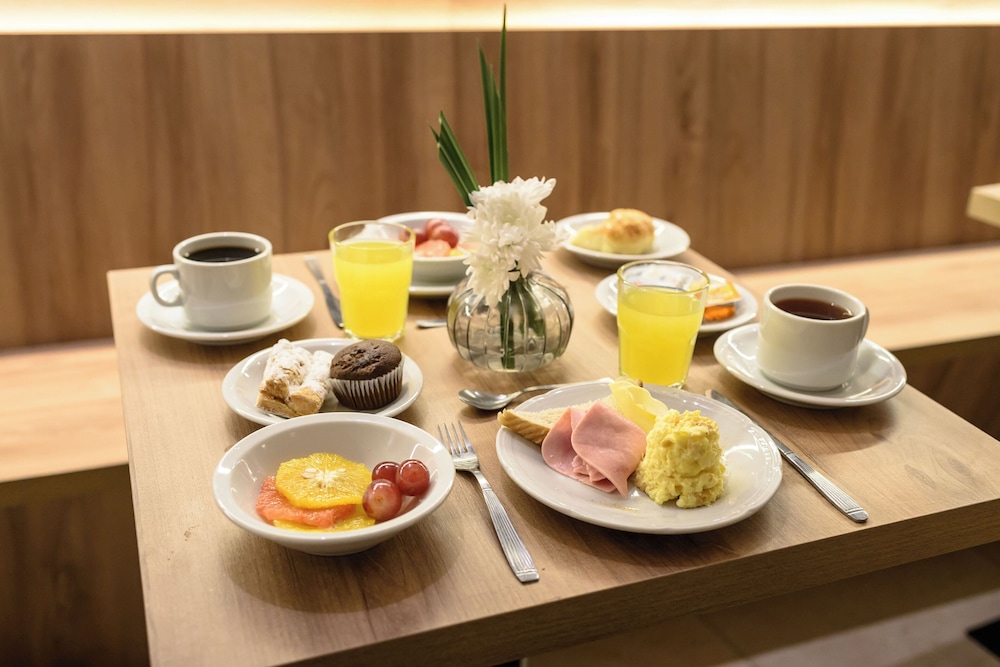 Midtown Boutique Hotel 61/70