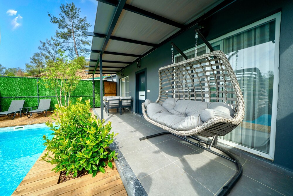 Santana Villas 7/50