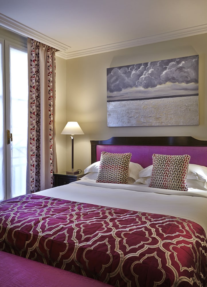 Hotel Royal Saint Honore 11/60