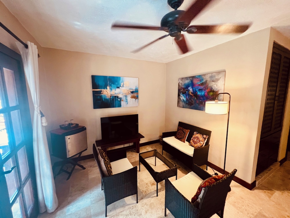 Flamingo Boutique Hotel 45/68